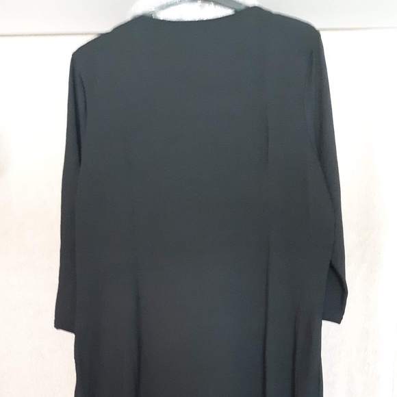 Stylish Black dress with warming technology - Picture 3 of 6